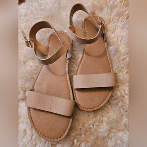 Dream Pairs Nude Sandals